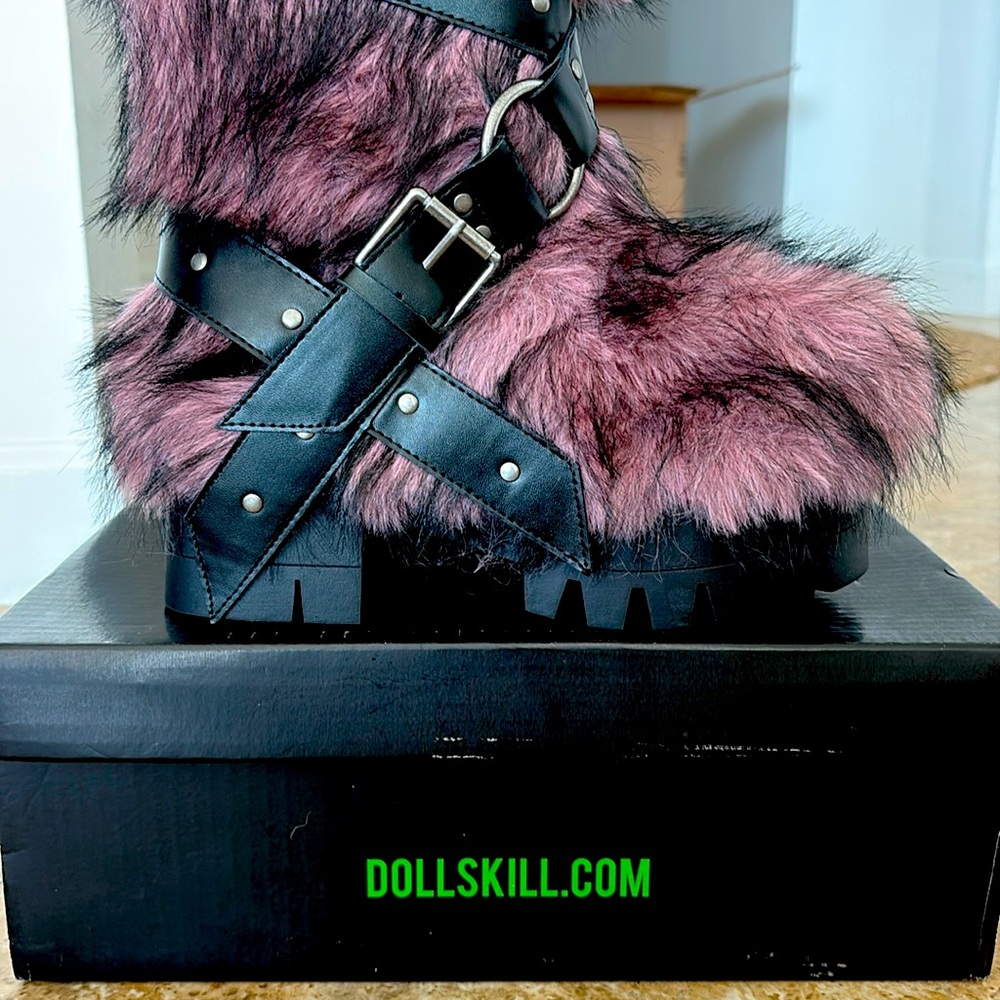 DOLLSKILL LOW WILD INSTINCTS FAUX FUR COMBAT BOOTS - PINK